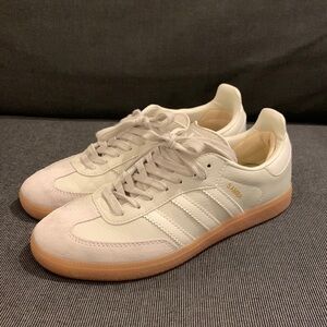 Adidas Sambas - Womens 7.5 - 8 size - Cream - Leather